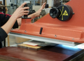 Clicker Press for die cut gaskets